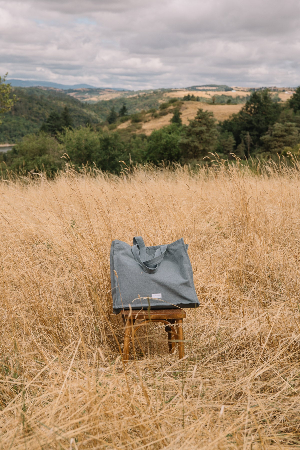 Grand-cabas-sac-plage-bleu-horizon-toile-coton-bio-les-pensionnaires-30