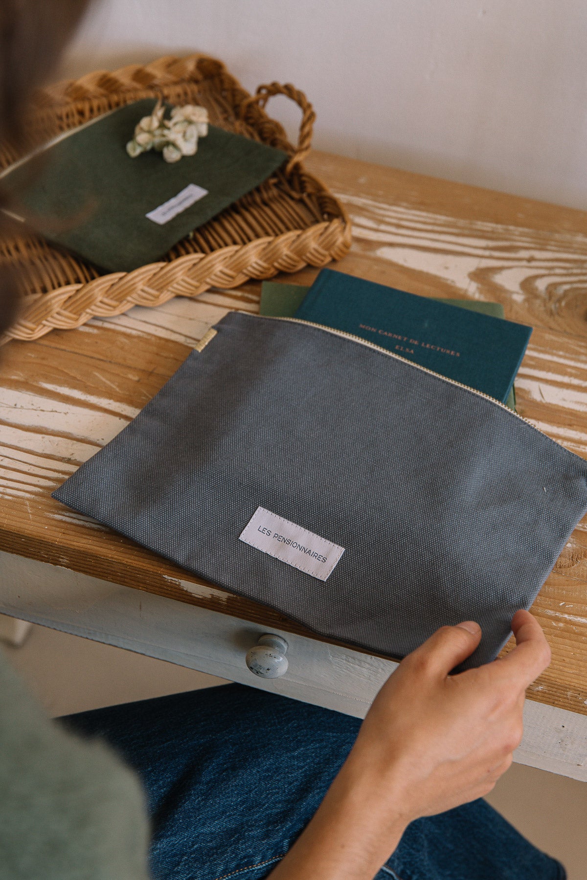 Grande-pochette-bleu-horizon-coton-bio-les-pensionnaires-06