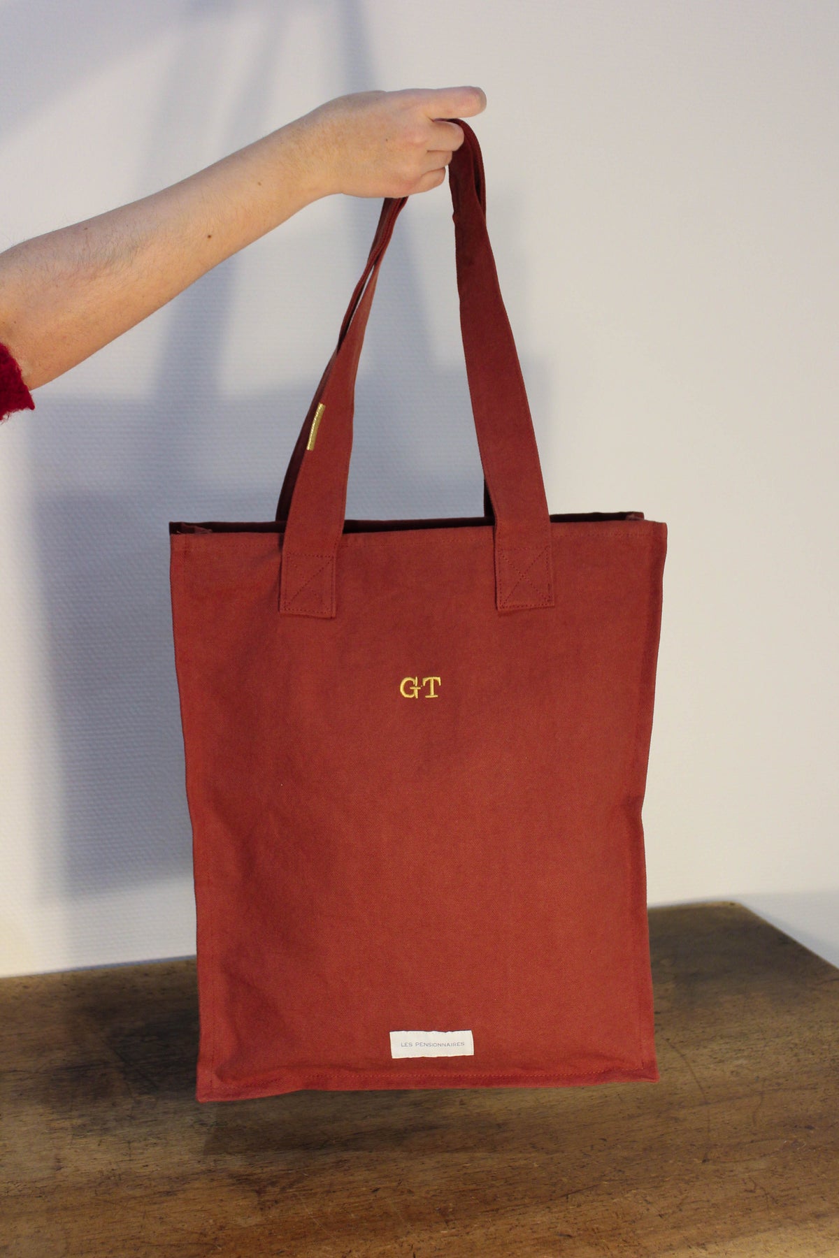 sac-cabas-zippe-rouille-broderie-personnalisation-doree-Les-pensionnaires-41