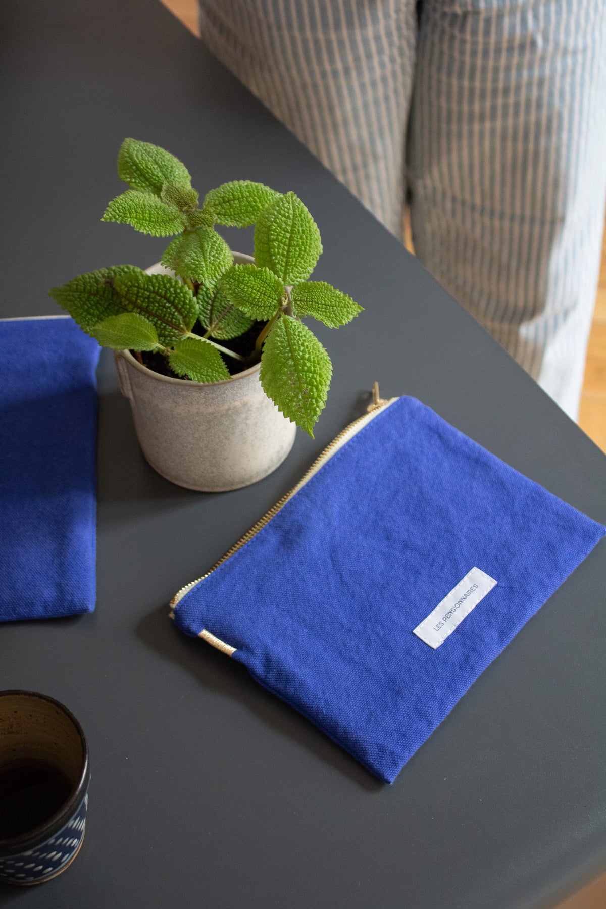 Pochettes-bleu-vif-coton-bio-Les-pensionnaires-23