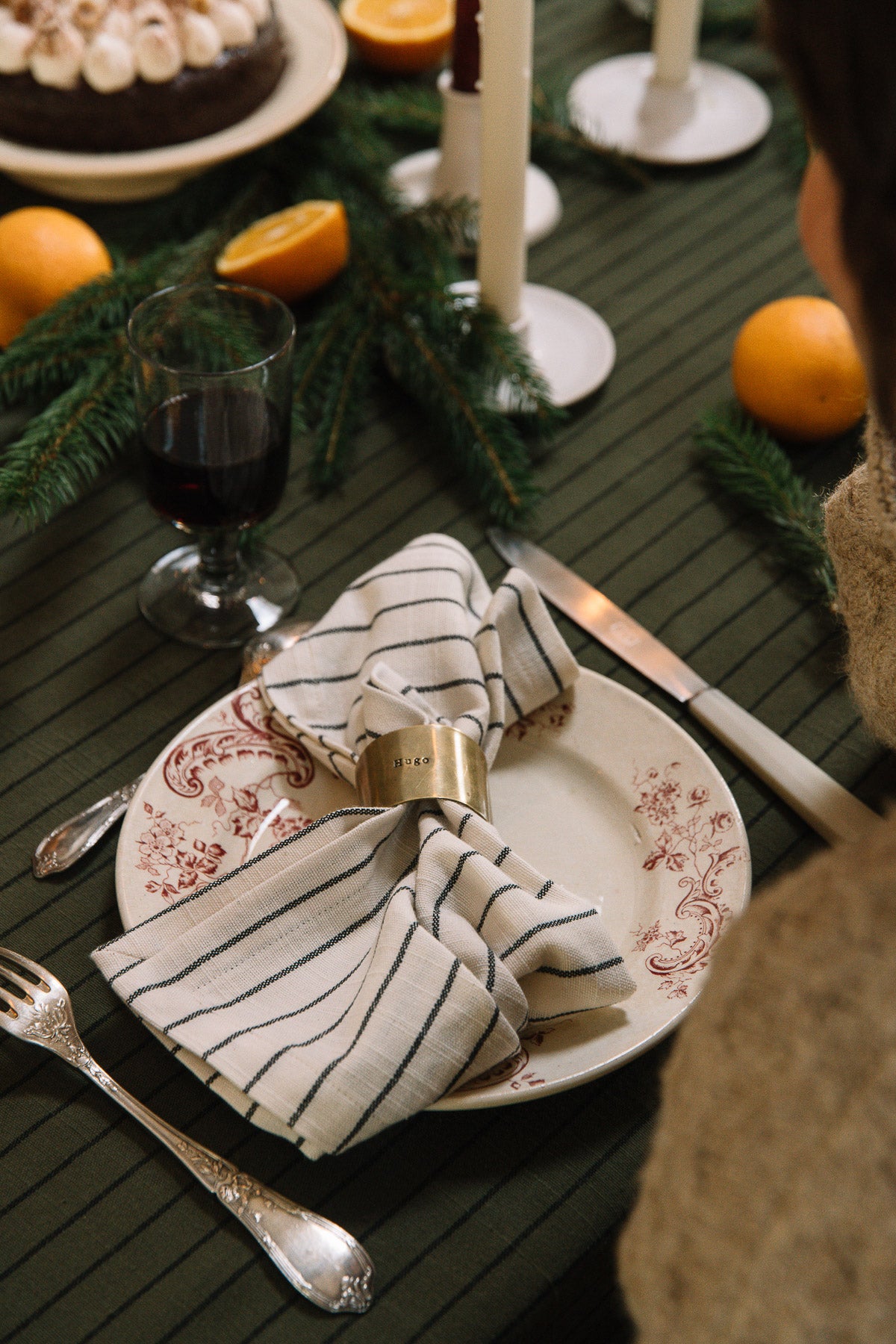 Serviettes-de-table-blanche-rayures-noires-coton-les-pensionnaires-796