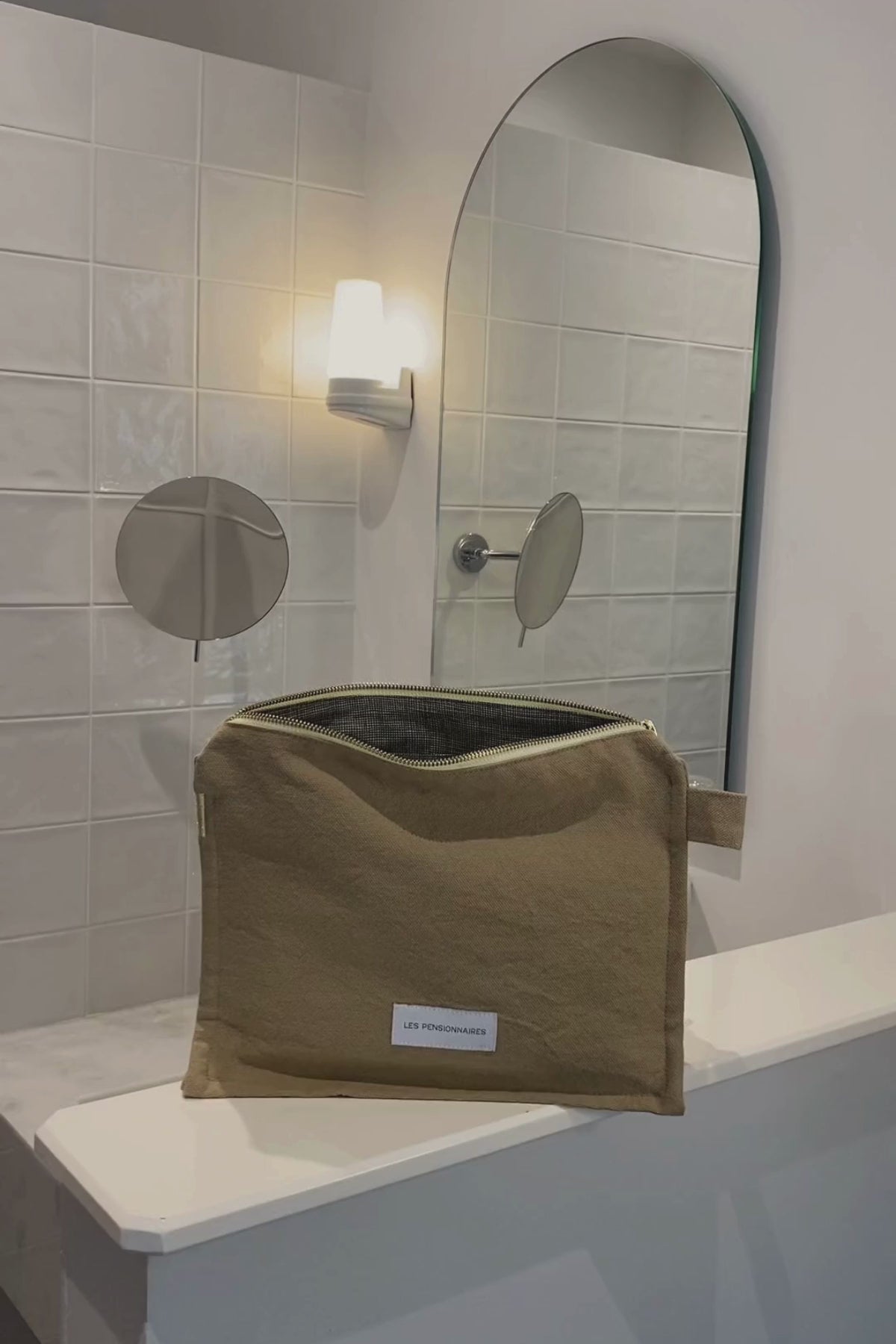 whats-in-my-trousse-de-toilette-gabarit-site